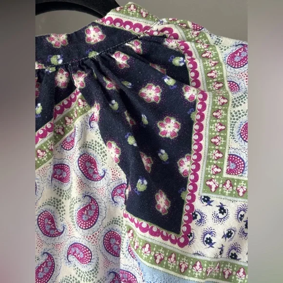 LOFT Linen Blend V-Neck Top - Picture 6 of 6